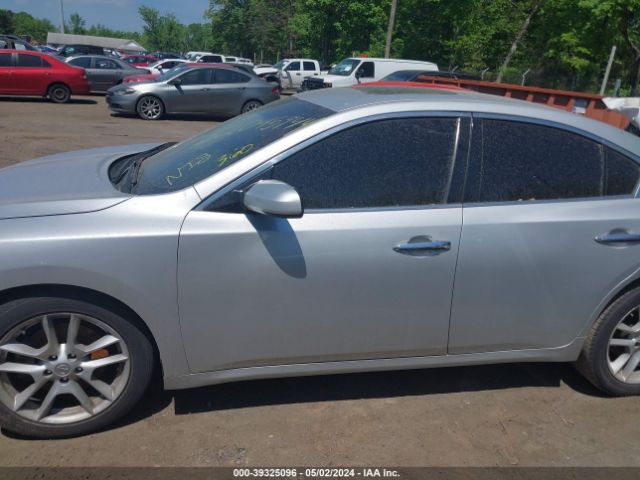 1N4AA5APXEC492607 Nissan Maxima 3.5 S/3.5 Sv