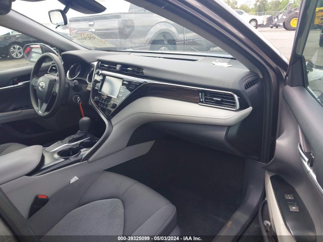 Toyota CAMRY LE 2020 4T1C11AK5LU958706 Image 5