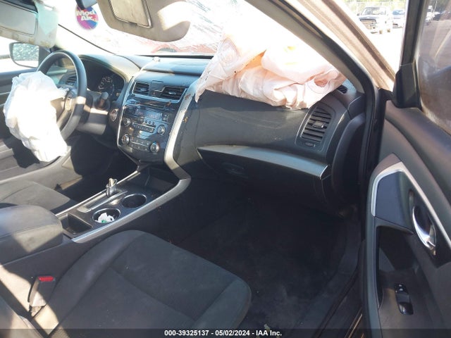 Nissan Altima 2.5 S 2015 1N4AL3AP7FC148670 Image 5