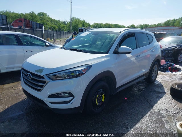 Hyundai TUCSON SEL 2018 KM8J3CA49JU712429 Image 2