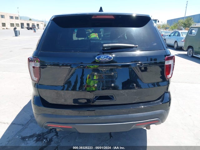 Ford Utility Police Interceptor 2016 1FM5K8AR6GGB65737 Image 17