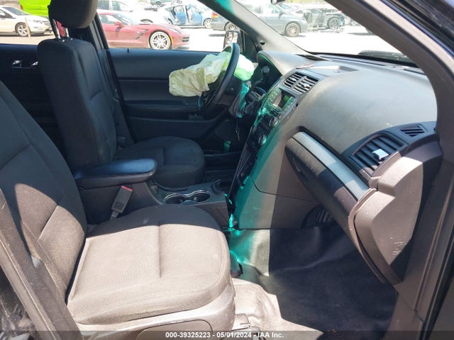 Ford Utility Police Interceptor 2016 1FM5K8AR6GGB65737 Image 5