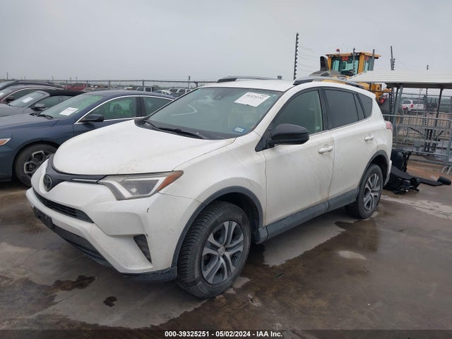 Toyota RAV4 LE 2017 JTMZFREV0HJ711900 Image 2