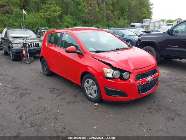 Chevrolet Sonic Ls Auto 2015 1G1JA6SH8F4150021 головне зображення