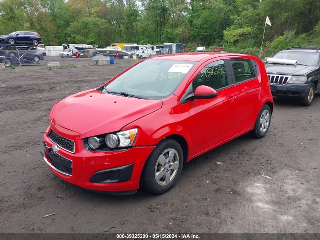 Chevrolet Sonic Ls Auto 2015 1G1JA6SH8F4150021 Image 2