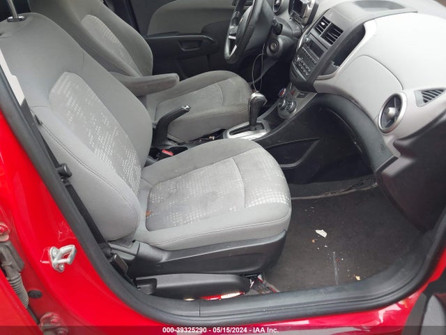 Chevrolet Sonic Ls Auto 2015 1G1JA6SH8F4150021 Image 5