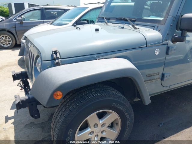 1C4BJWDG9FL609546 Jeep Wrangler Unlimited Sport