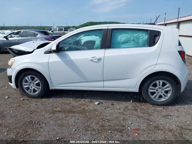 Chevrolet Sonic Lt Auto 2015 1G1JC6SH1F4111300 Image 14