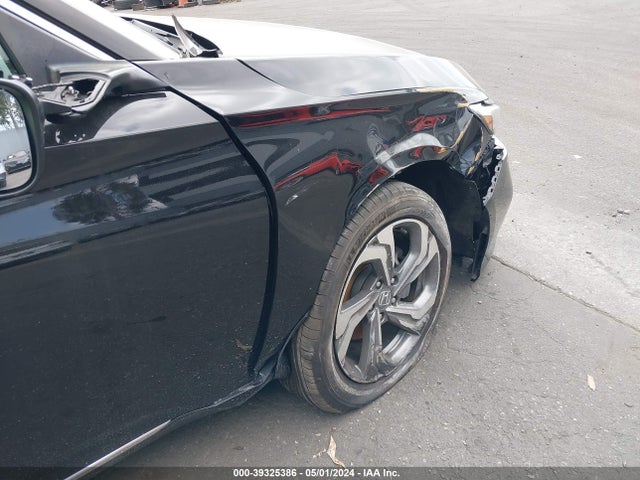 Honda ACCORD EX 2018 1HGCV1F47JA077430 Image 17