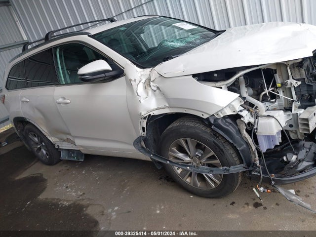 Toyota Highlander Xle V6 2015 5TDJKRFH3FS195419 Image 13