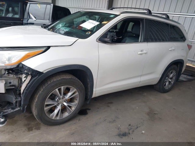Toyota Highlander Xle V6 2015 5TDJKRFH3FS195419 Image 14