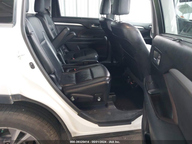 Toyota Highlander Xle V6 2015 5TDJKRFH3FS195419 Image 8