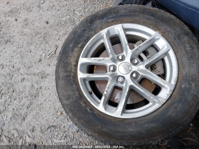 1C4RJJAG2N8581919 Jeep Grand Cherokee L Laredo 4x2