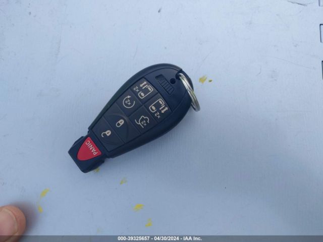 2C4RC1CG8ER409745 Chrysler Town & Country Touring-l