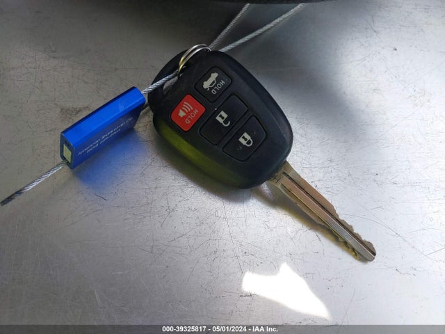 Toyota COROLLA LE 2018 2T1BURHEXJC027277 Image 11