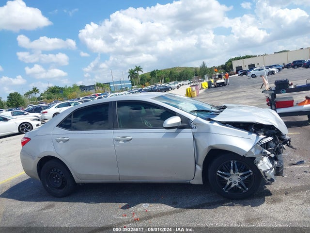 Toyota COROLLA LE 2018 2T1BURHEXJC027277 Image 13