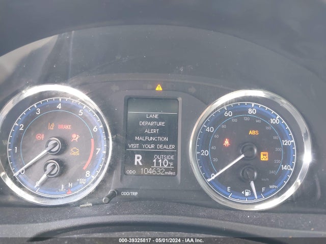 Toyota COROLLA LE 2018 2T1BURHEXJC027277 Image 7