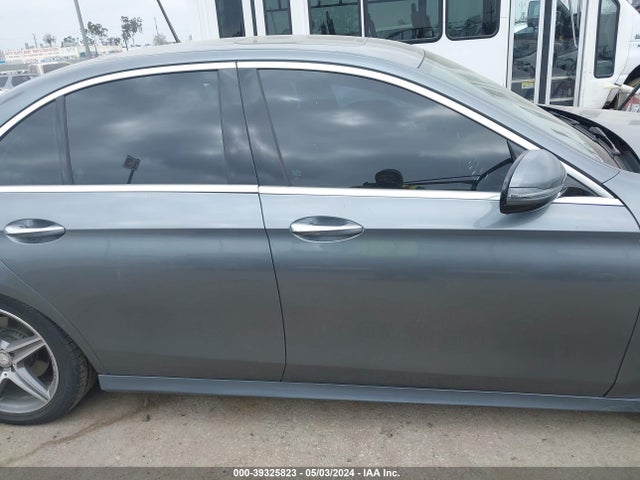 Mercedes-Benz E 300 2017 WDDZF4JB2HA013437 Image 13