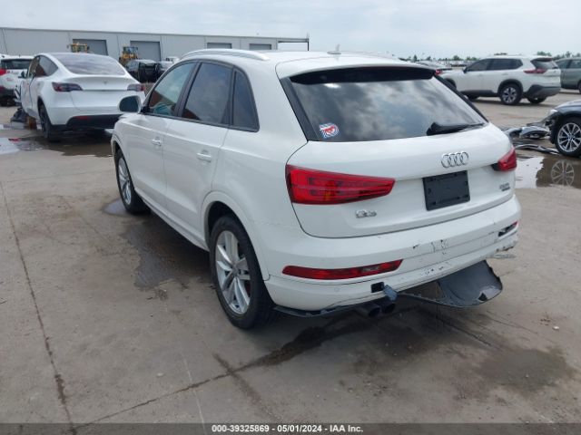 WA1ECCFS9HR010647 Audi Q3 2.0t Premium