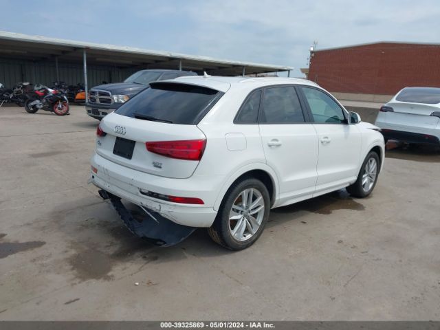 WA1ECCFS9HR010647 Audi Q3 2.0t Premium