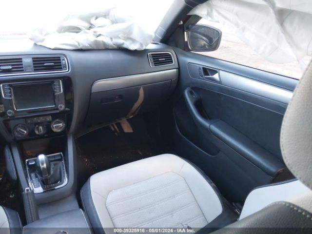 3VWD17AJ1GM280854 Volkswagen Jetta 1.8t Sport