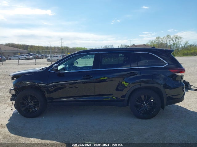 Toyota Highlander Se 2019 5TDJZRFH1KS607438 Image 14