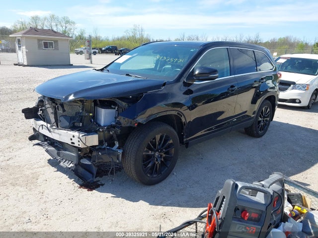 Toyota Highlander Se 2019 5TDJZRFH1KS607438 Image 2