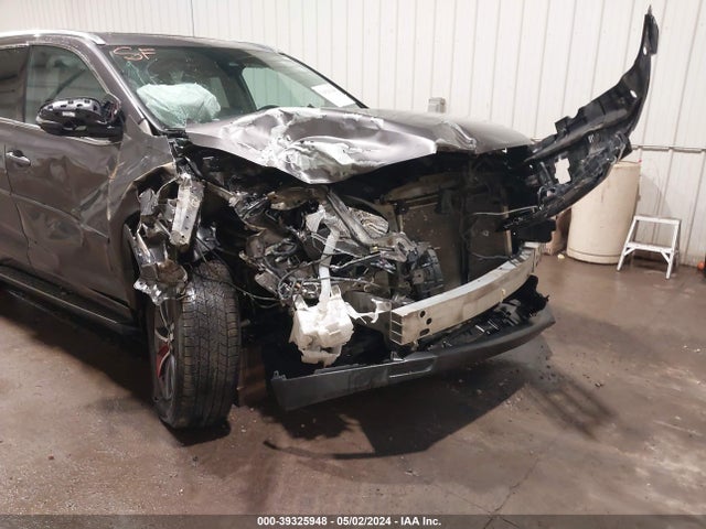 Toyota Highlander Xle 2018 5TDJZRFH0JS827670 Image 6