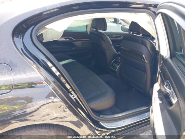 2019 BMW 740E WBA7J2C55KB246416 Photo 7