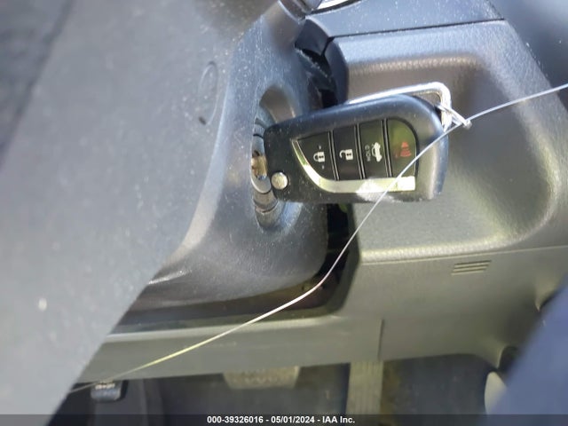 Toyota CAMRY LE 2018 4T1B11HK7JU059943 Image 11