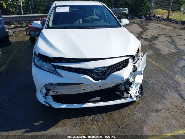Toyota CAMRY LE 2018 4T1B11HK7JU059943 Image 12