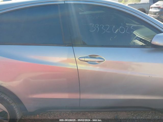 3CZRU6H32JG700168 Honda HR-V LX