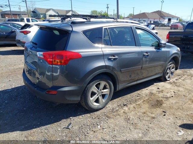 Toyota Rav4 Xle 2015 JTMRFREV0FJ049524 Image 4