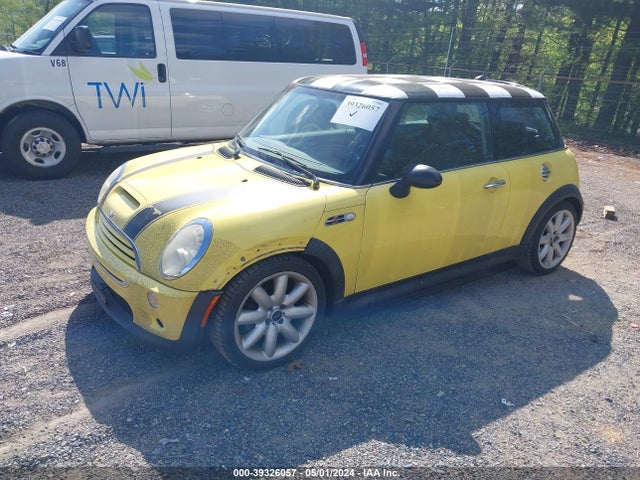2005 MINI COOPER S WMWRE33585TL11258 Photo 1