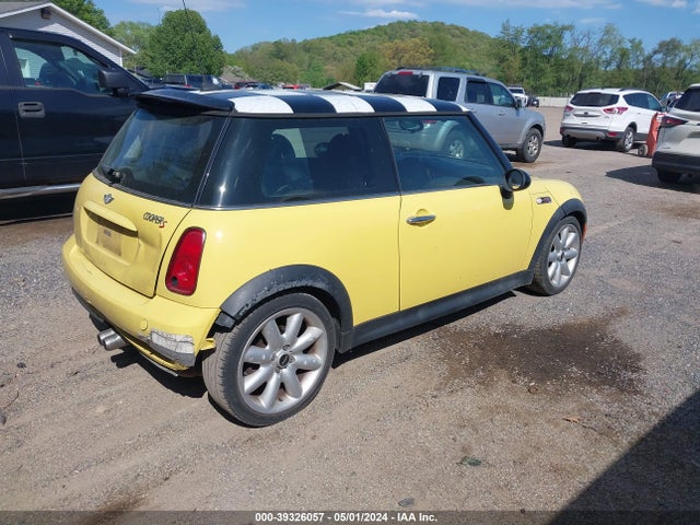 2005 MINI COOPER S WMWRE33585TL11258 Photo 3