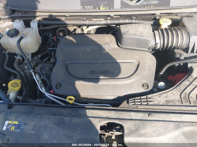 2C4RC1DG0MR570314 Chrysler Voyager Lxi
