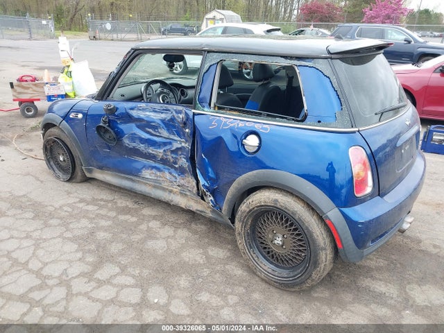 2003 MINI COOPER S WMWRE33463TD60711 Photo 2