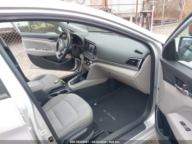 Hyundai ELANTRA SE 2017 5NPD84LF8HH098971 Image 5