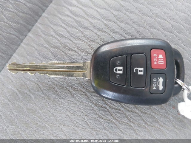 Toyota COROLLA LE 2016 2T1BURHE2GC647579 Image 11