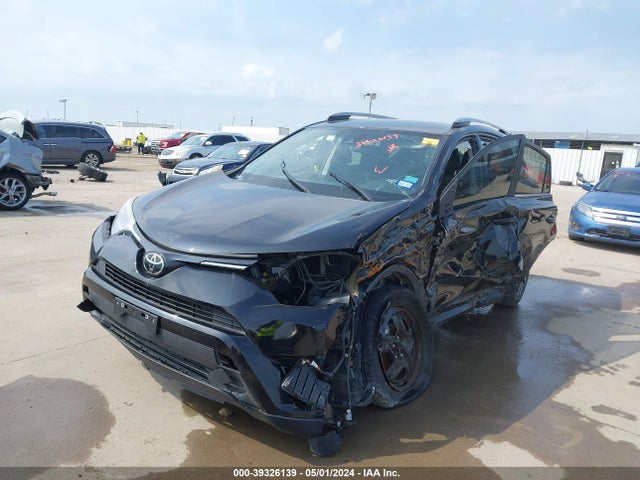 Toyota RAV4 LE 2017 2T3ZFREV1HW346225 Image 2