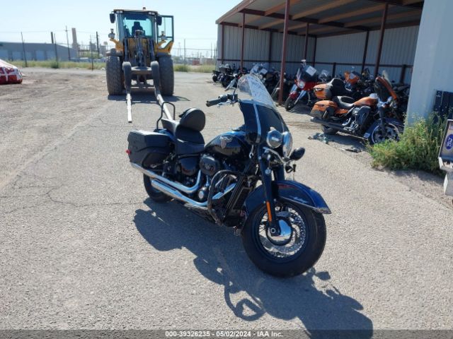 2018 HARLEY-DAVIDSON FLHCS 1HD1YPK14JC043590