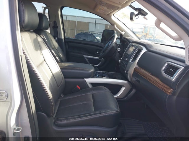 1N6BA1F28GN503824 Nissan Titan Xd Sl Diesel
