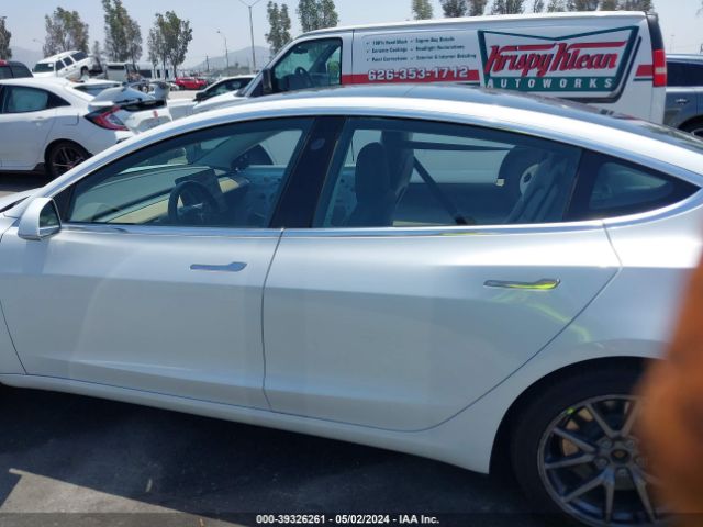 5YJ3E1EB2KF511518 Tesla Model 3 Long Range/performance