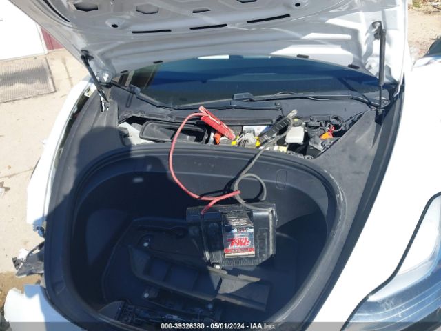 5YJ3E1EB2KF470095 Tesla Model 3 Long Range/performance