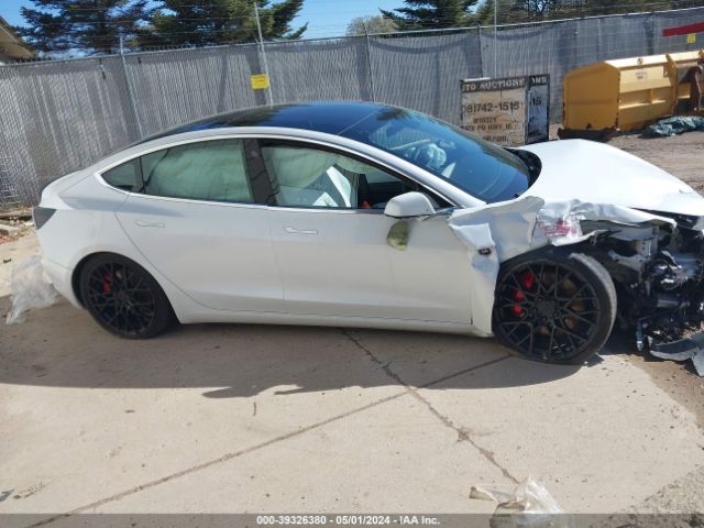 5YJ3E1EB2KF470095 Tesla Model 3 Long Range/performance