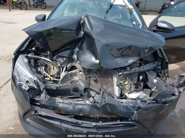 Toyota COROLLA LE 2017 5YFBURHE6HP729073 Image 10