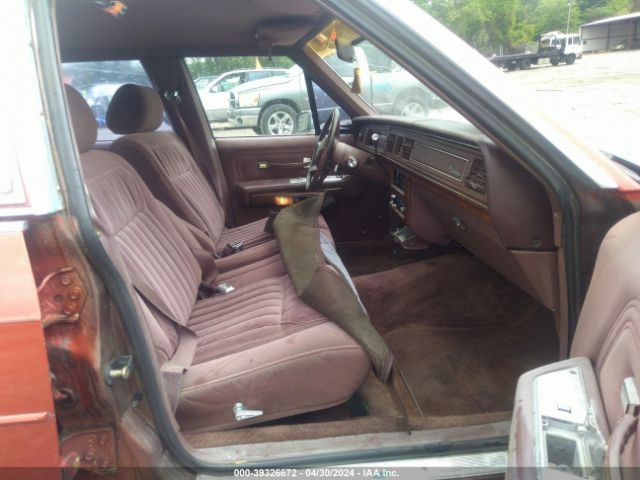 1989 FORD CROWN VICTORIA 2FABP74F2KX118699 Photo 4