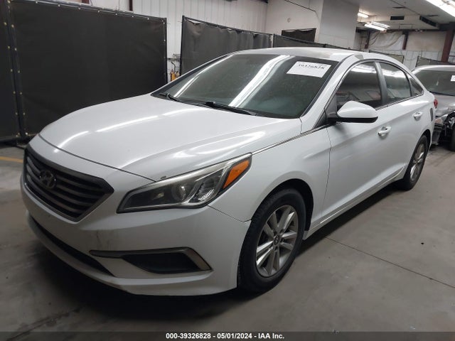 Hyundai SONATA SE 2016 5NPE24AF3GH340461 Image 2