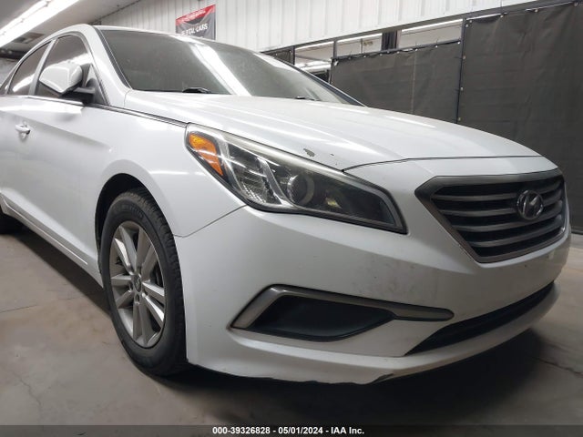 Hyundai SONATA SE 2016 5NPE24AF3GH340461 Image 6