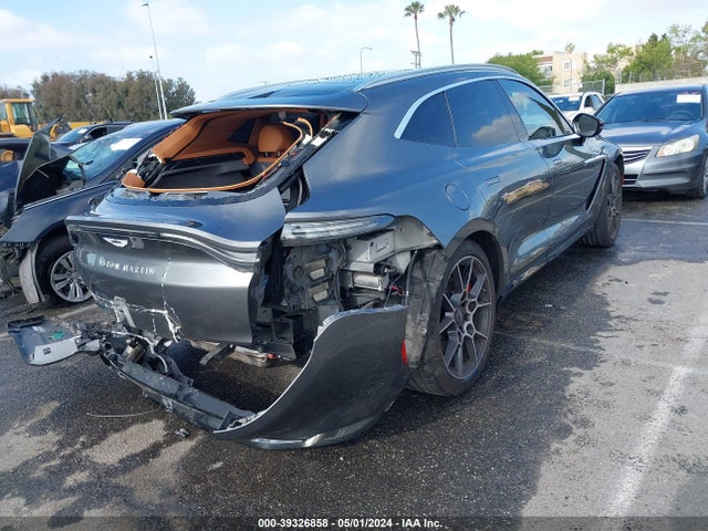 SCFVUJAW0MTV01530 Aston Martin DBX